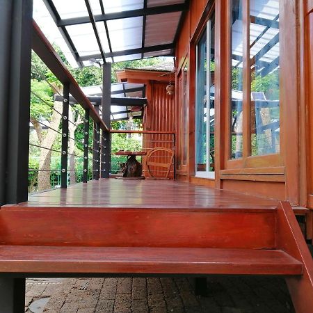 Wood House Pattaya Exterior foto