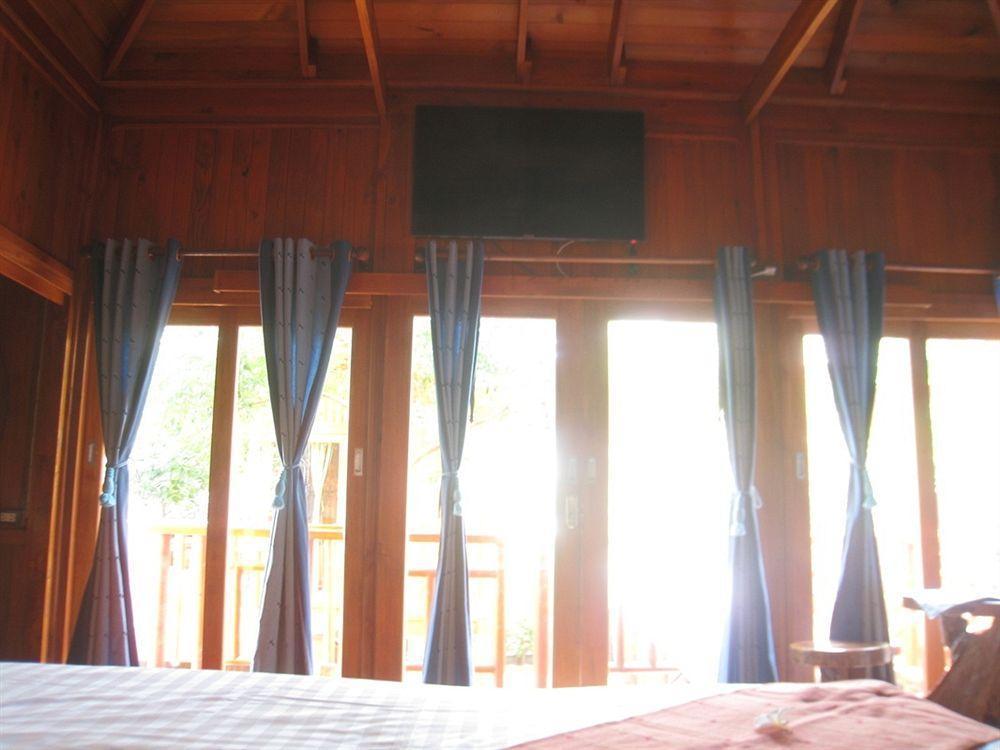 Wood House Pattaya Exterior foto