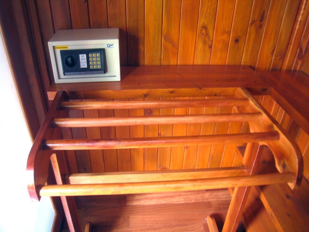 Wood House Pattaya Exterior foto