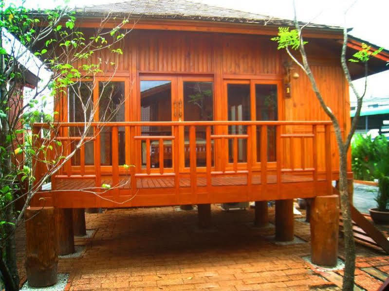 Wood House Pattaya Exterior foto