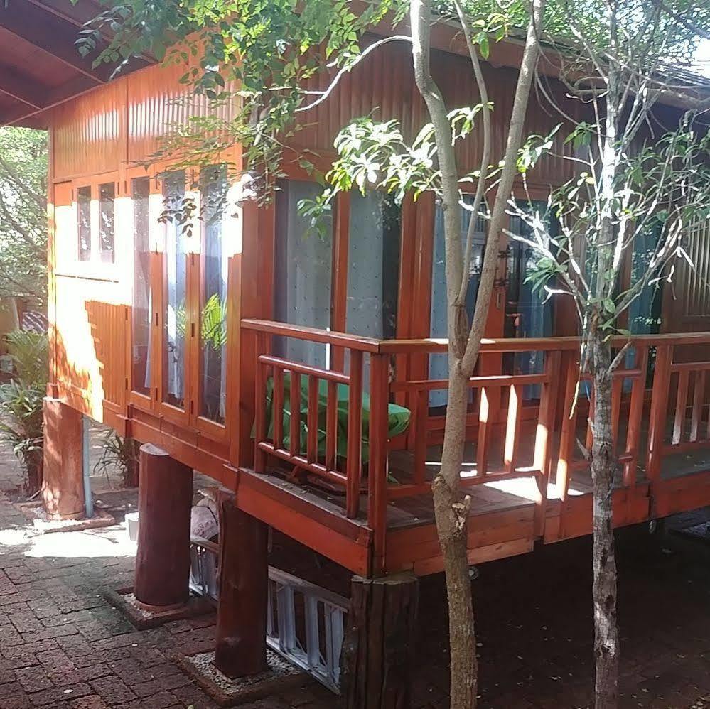 Wood House Pattaya Exterior foto