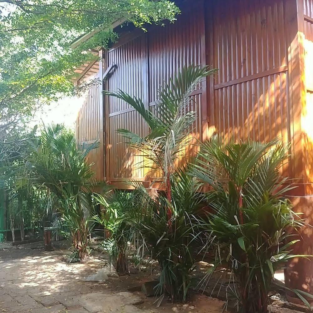 Wood House Pattaya Exterior foto